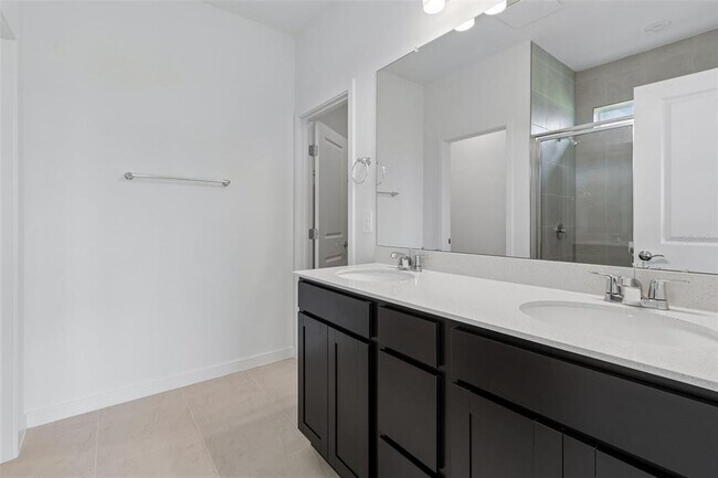 Building Photo - 11243 Sycamore Glen Loop