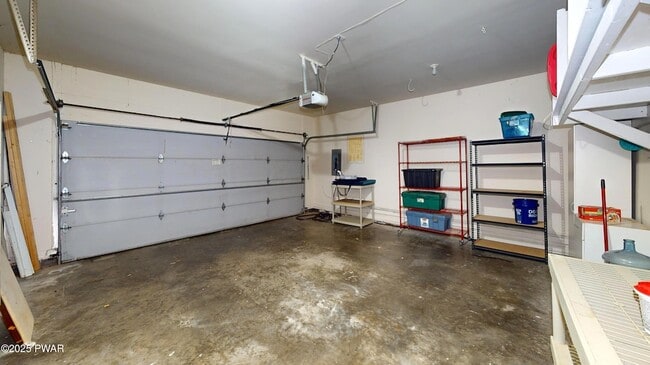 Building Photo - 4038 Somerset Ct