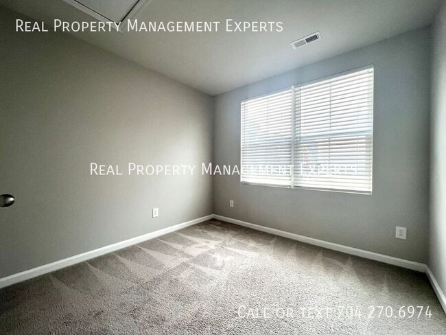 Building Photo - 5232 Austin Knoll Ct