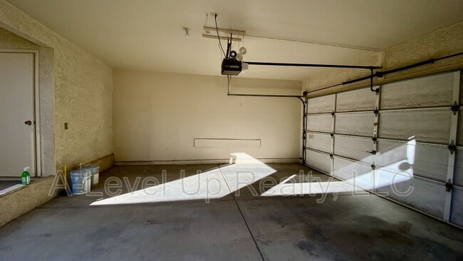 Building Photo - 2387 W Palo Dulce Dr