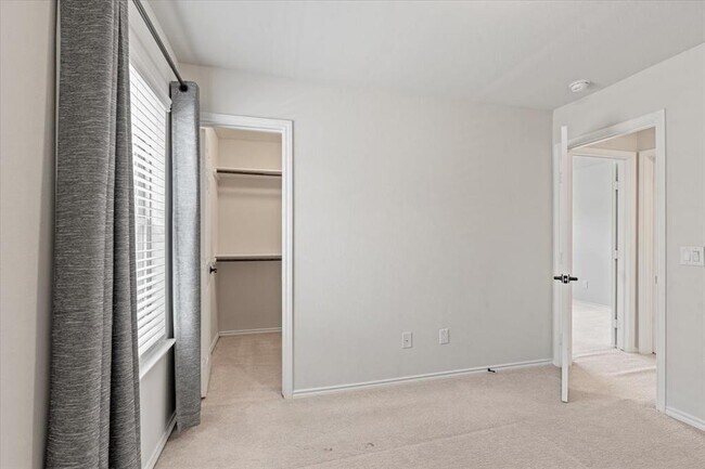 Building Photo - 4009 Delta Rose St