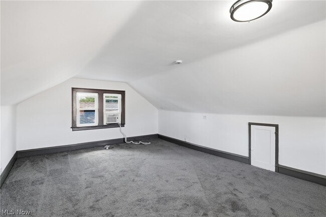 Building Photo - 1539 Elbur Ave