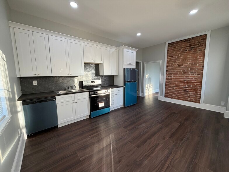 Kitchen - 903 New Bern Ave