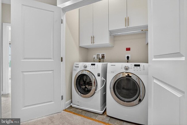 Building Photo - 44692 Collingdale Terrace