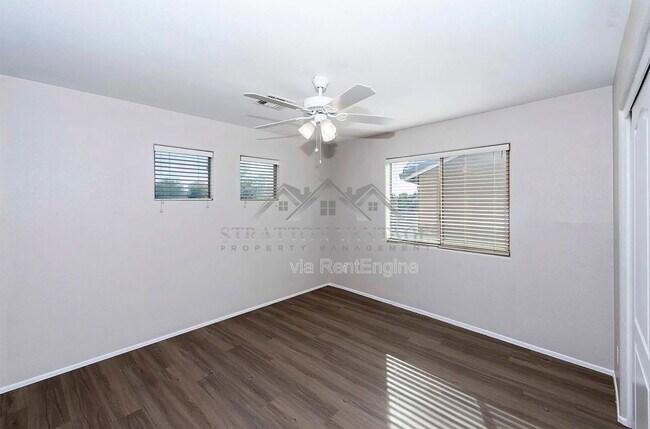 Building Photo - 618 E Payton Cir