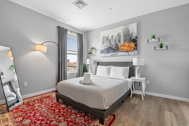 Building Photo - 95 Broadway-SI ID1240360P