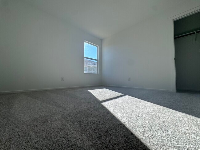 Building Photo - 5900 Crystal Water Wy