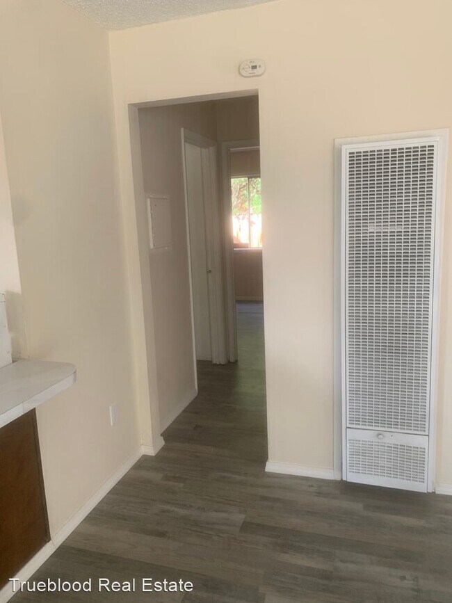 Building Photo - 2 br, 1 bath House - 531 Fairchild Apt #12