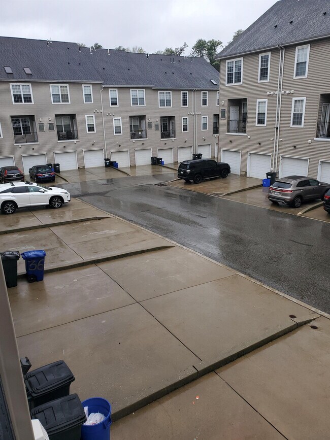 Building Photo - 33 Brewerytown Ct