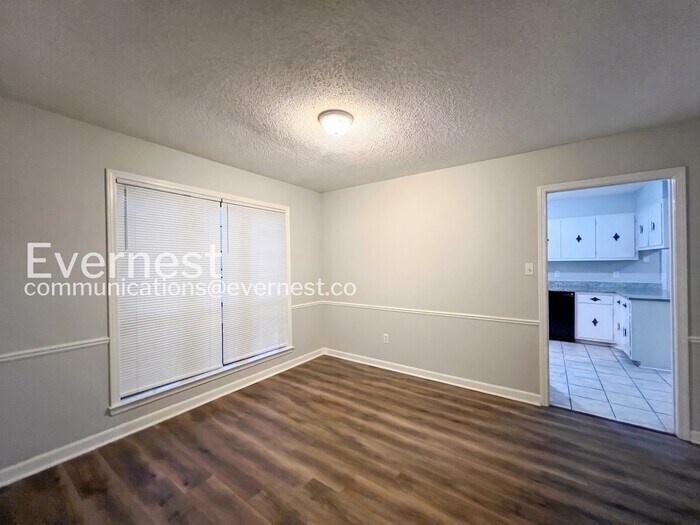 Building Photo - 3409 Kettlebrook Cove