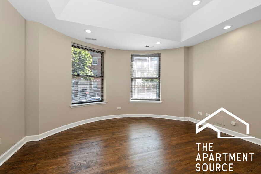 Building Photo - 4010 S Calumet Ave