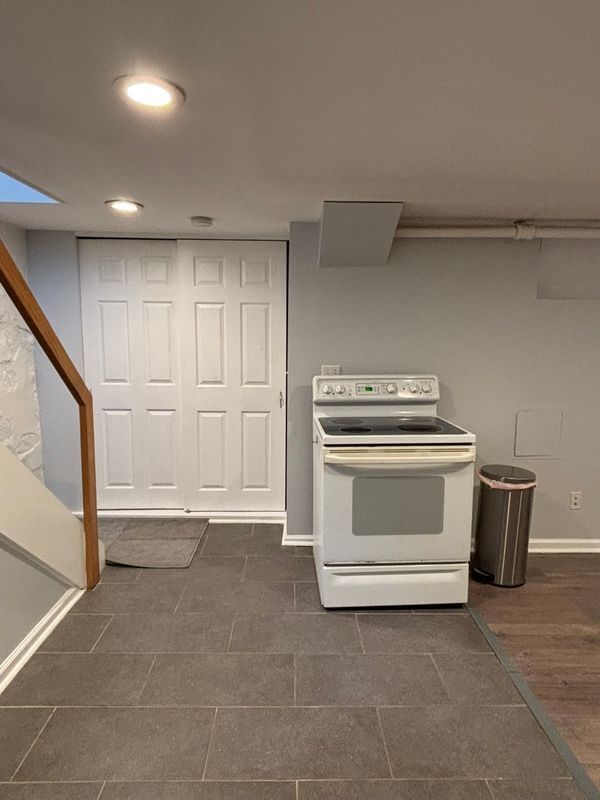 Building Photo - 625 Cleveland Ave