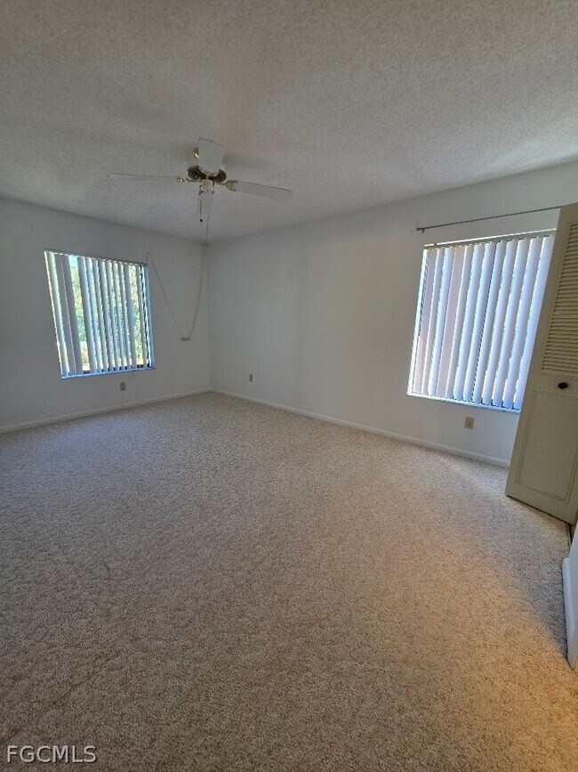 Building Photo - 9970 Sailview Ct