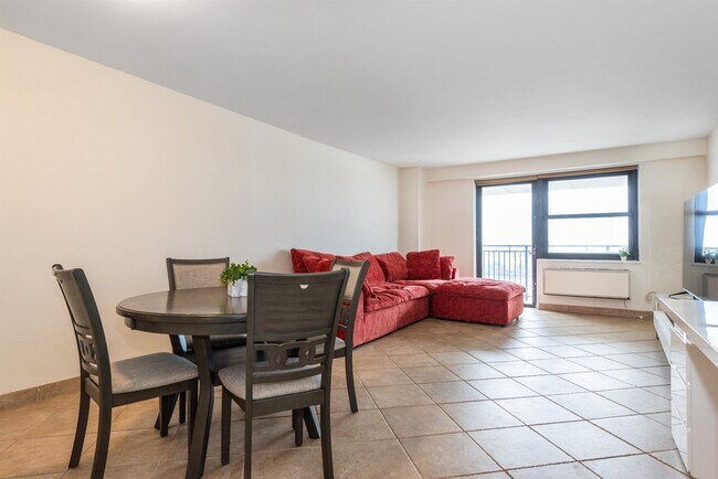 Building Photo - 7855 JFK Blvd E