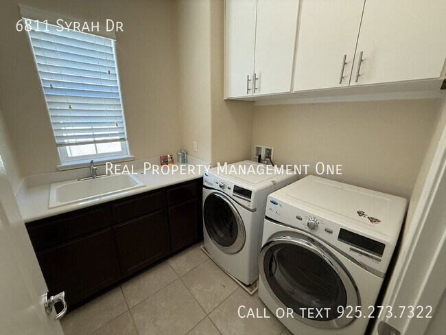 Building Photo - 6811 Syrah Dr