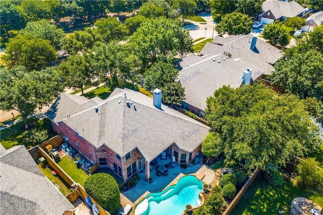 Building Photo - 3401 Chadwick Dr