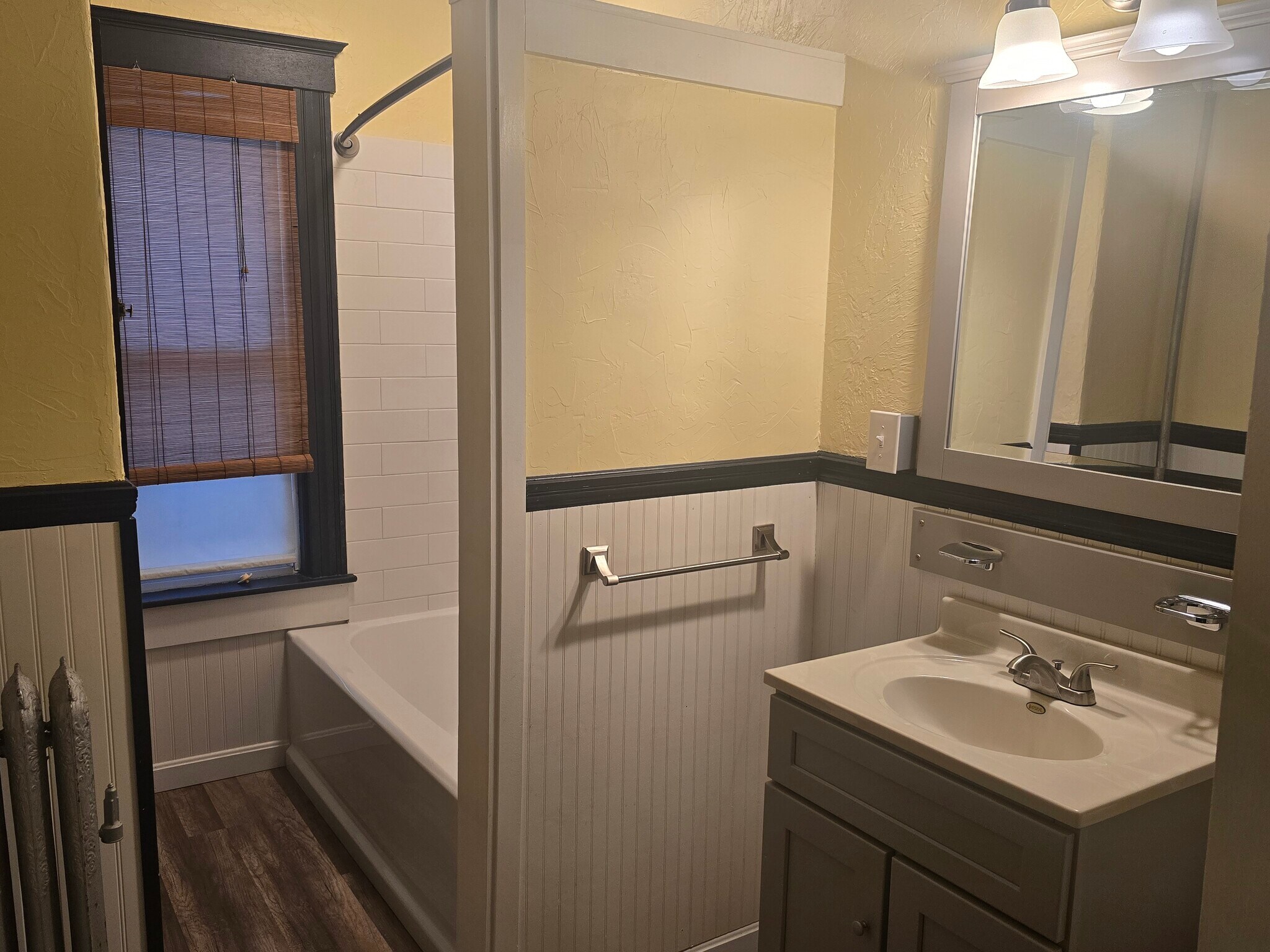 Building Photo - 260 Walton St