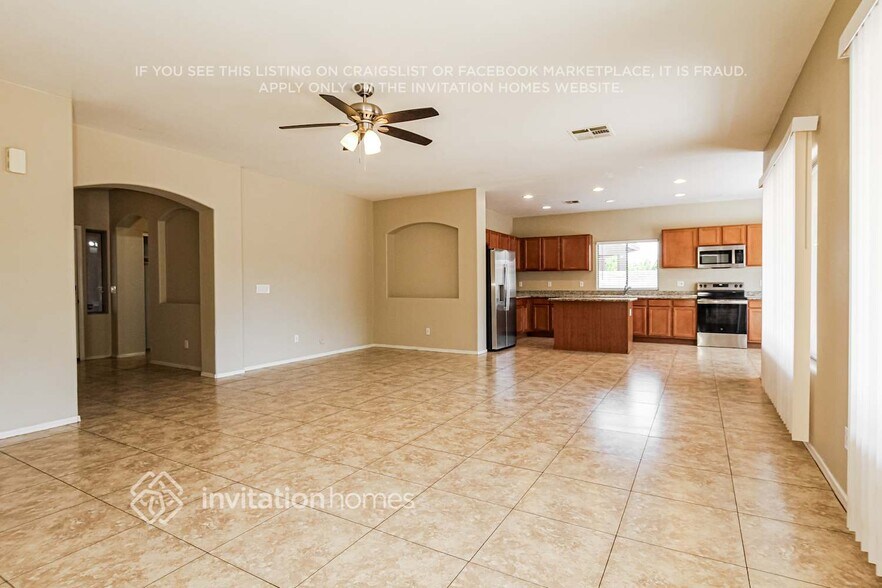 Building Photo - 1923 S 80th Dr
