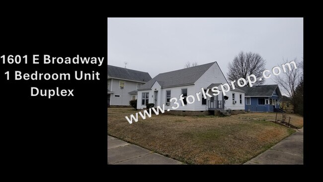 Building Photo - 124 N P St