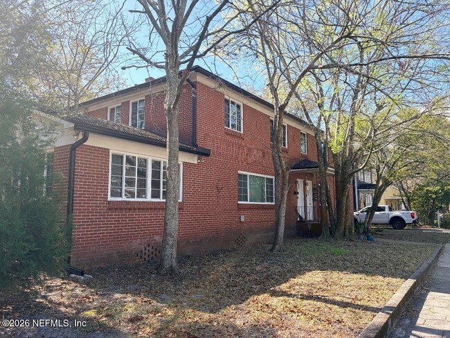 Building Photo - 2842 Sydney St