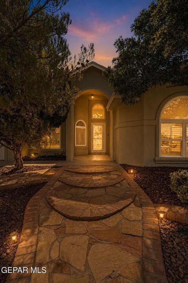 Building Photo - 6141 Loma De Cristo Dr