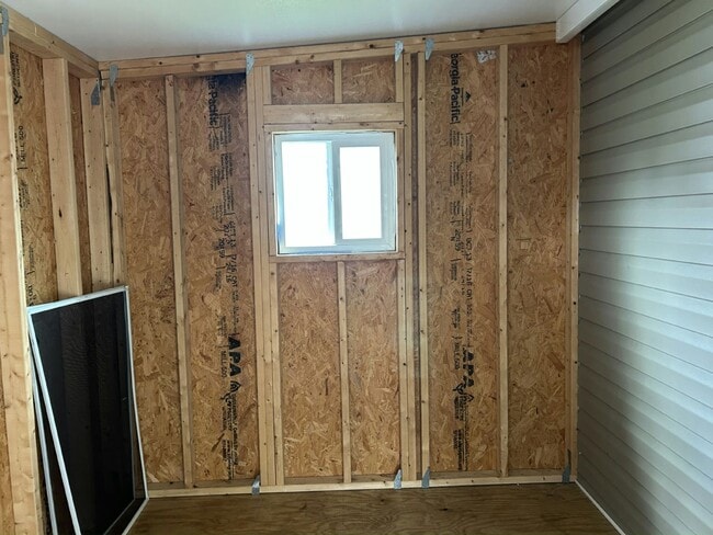 Building Photo - 6941 MacDonald Ct