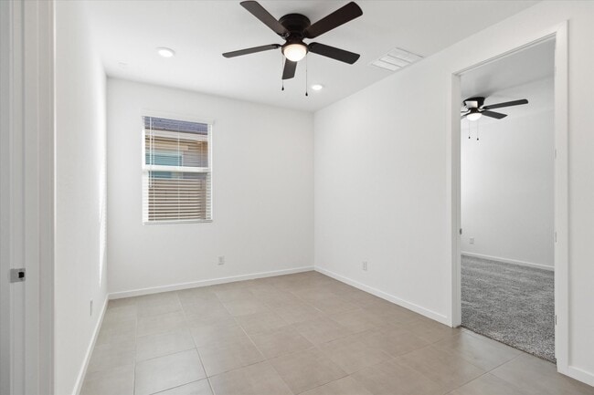 Building Photo - 12628 W Patrick Ln