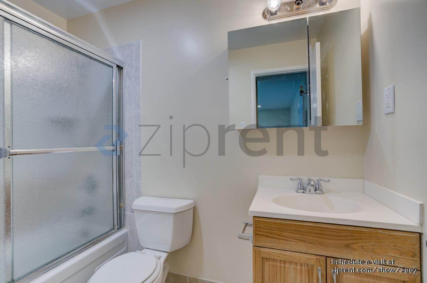 Building Photo - 468 90th St