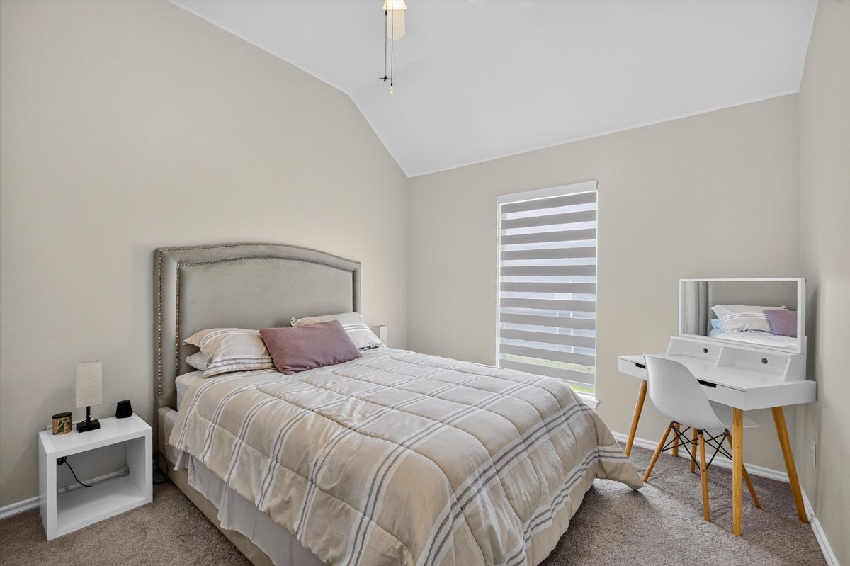 Building Photo - 9906 Ashmont Dr