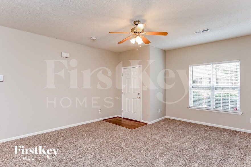 Building Photo - 620 Prickly Pear Dr