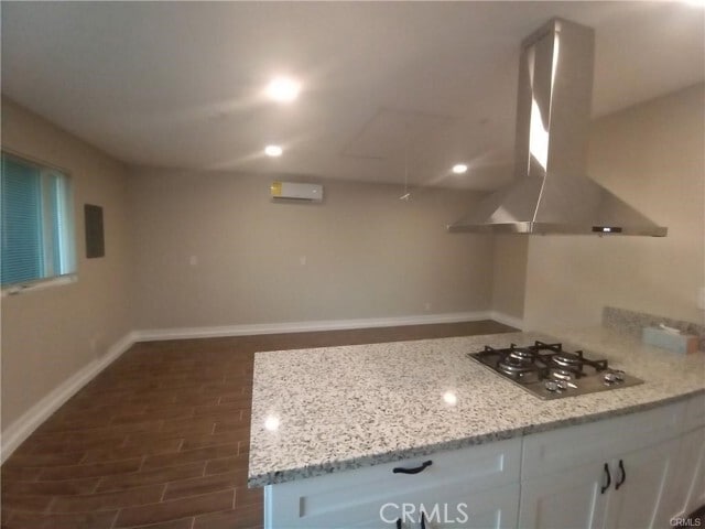 Building Photo - 612 S Newcastle Dr