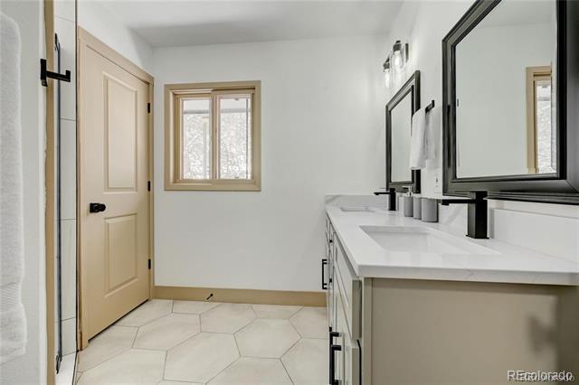 Building Photo - 11710 Spruce Canyon Cir