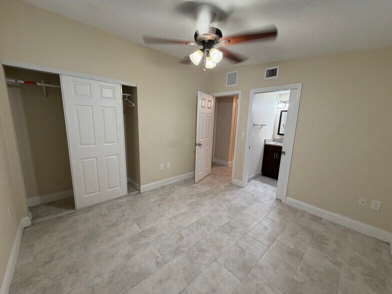 Building Photo - 3125 NW 2nd St