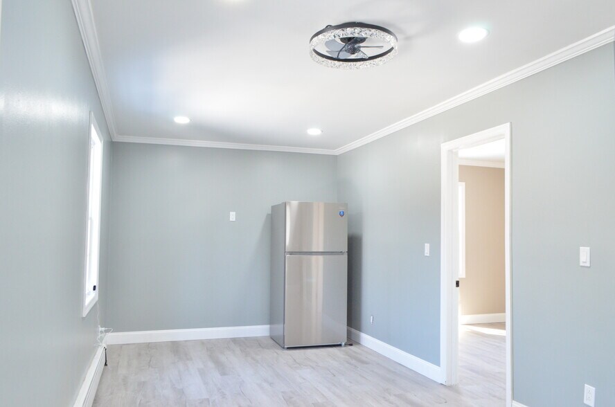 Building Photo - 661 Mount Lucas Rd