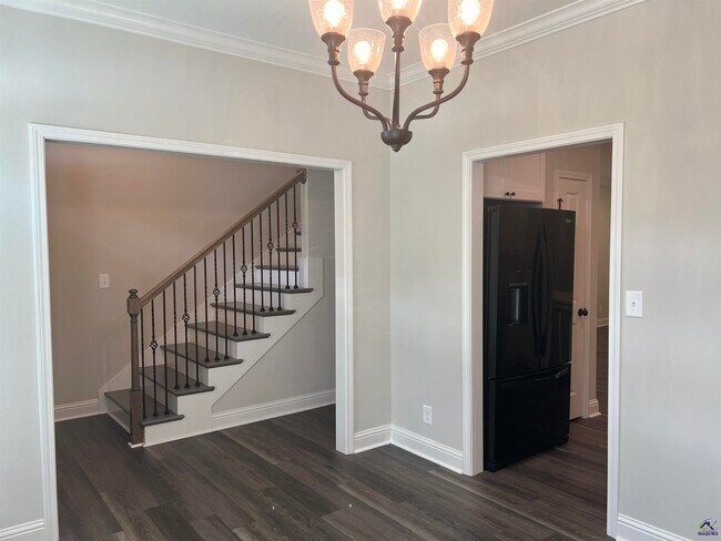 Building Photo - 250 High Ridge Ct