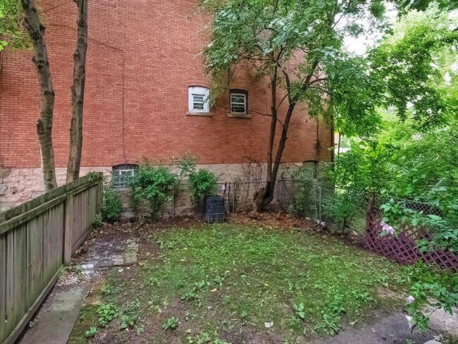 Building Photo - 628 N Euclid Ave