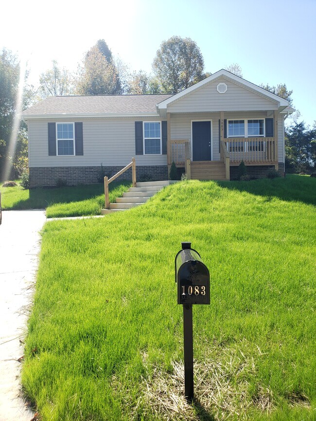 1083 Snowden Ter 1083 Snowden Ter Johnson City TN 37601 Apartment