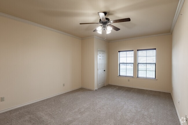 1BR, 1BA - 703 SF - Villas of Ocean Drive