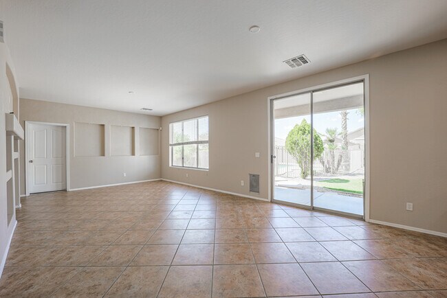 Building Photo - 5 bedroom Home1