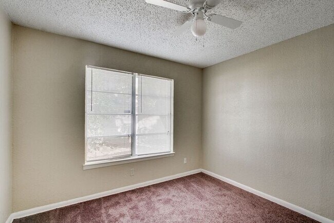 Building Photo - No Application Fees* $250.00 off 1st month...