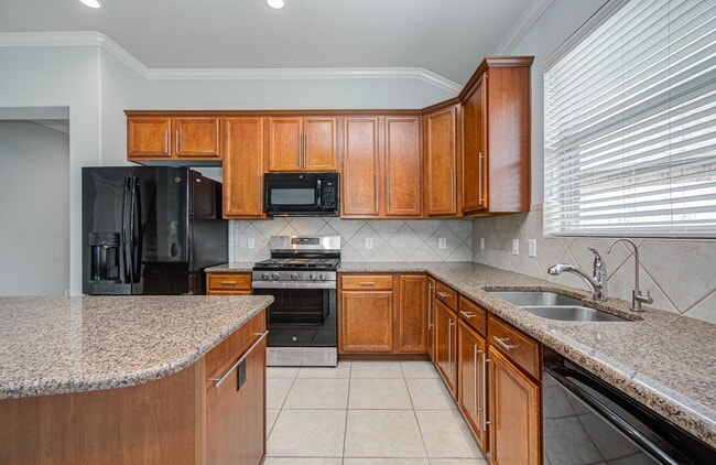 Building Photo - 7142 Breton Bay Pass