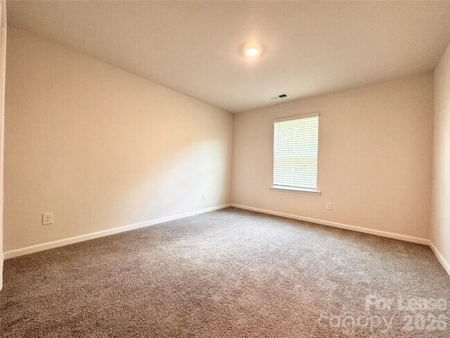 Building Photo - 6131 Faron Wy