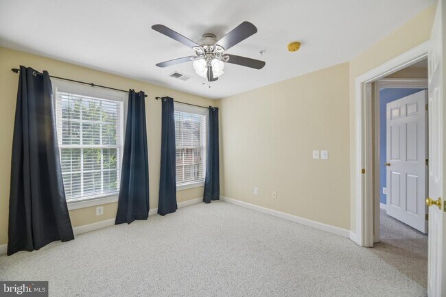 Building Photo - 7979 Vigne Ct