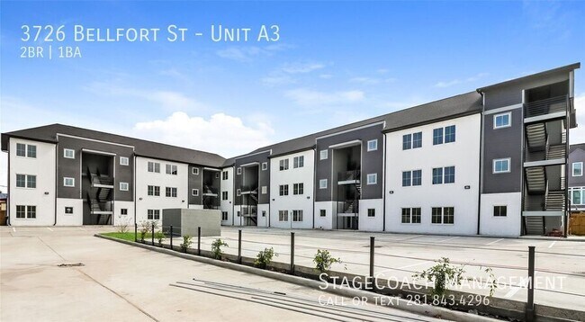 Building Photo - 3726 Bellfort Ave