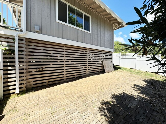 Building Photo - Pet Friendly Kailua House