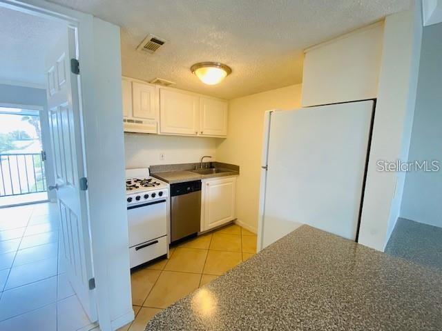 Building Photo - 145 Oyster Bay Cir