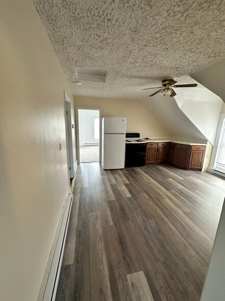 Building Photo - 9 Leonard St