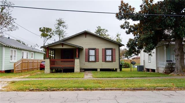 Primary Photo - 638 Cleveland St