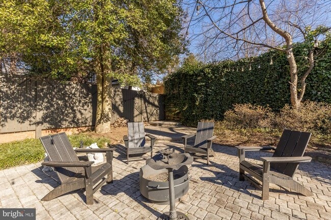 Building Photo - 4105 17th St NW