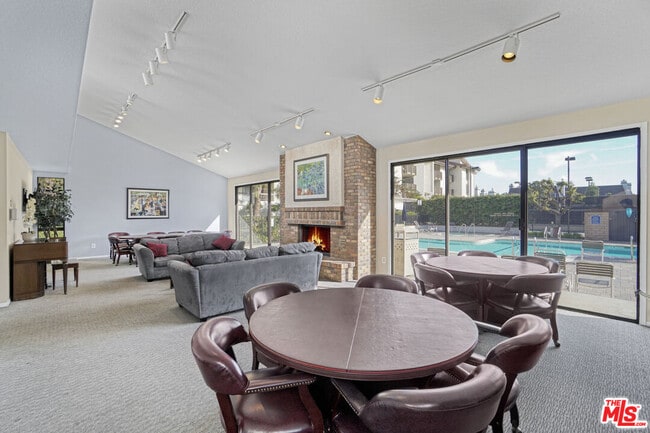 Building Photo - 8515 Falmouth Ave